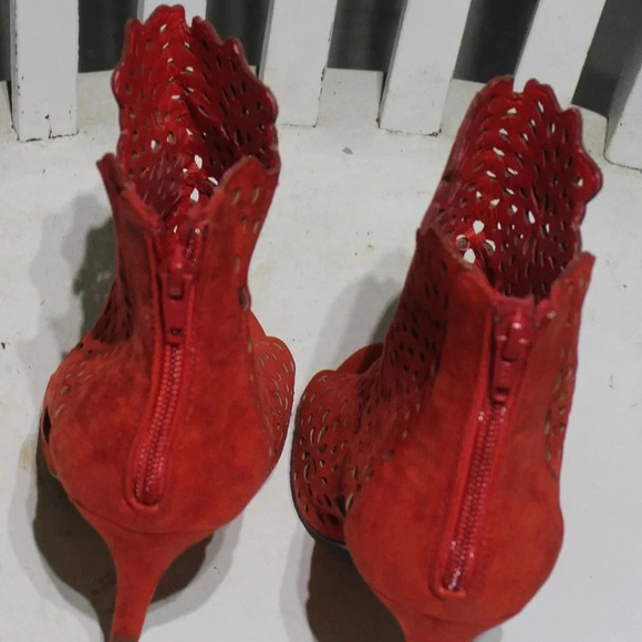 Aldo Suede Peep toe ankle Heels - Picture 2 of 3